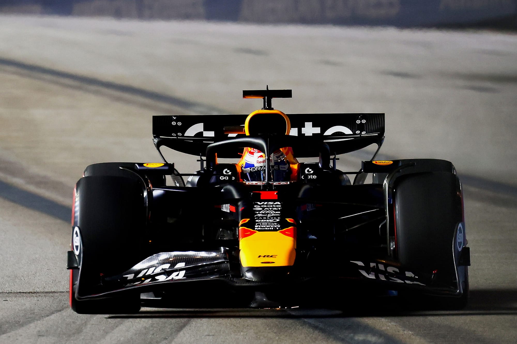Red Bull : La Nouvelle Aile Avant Révolutionne la Course de Verstappen 🚀