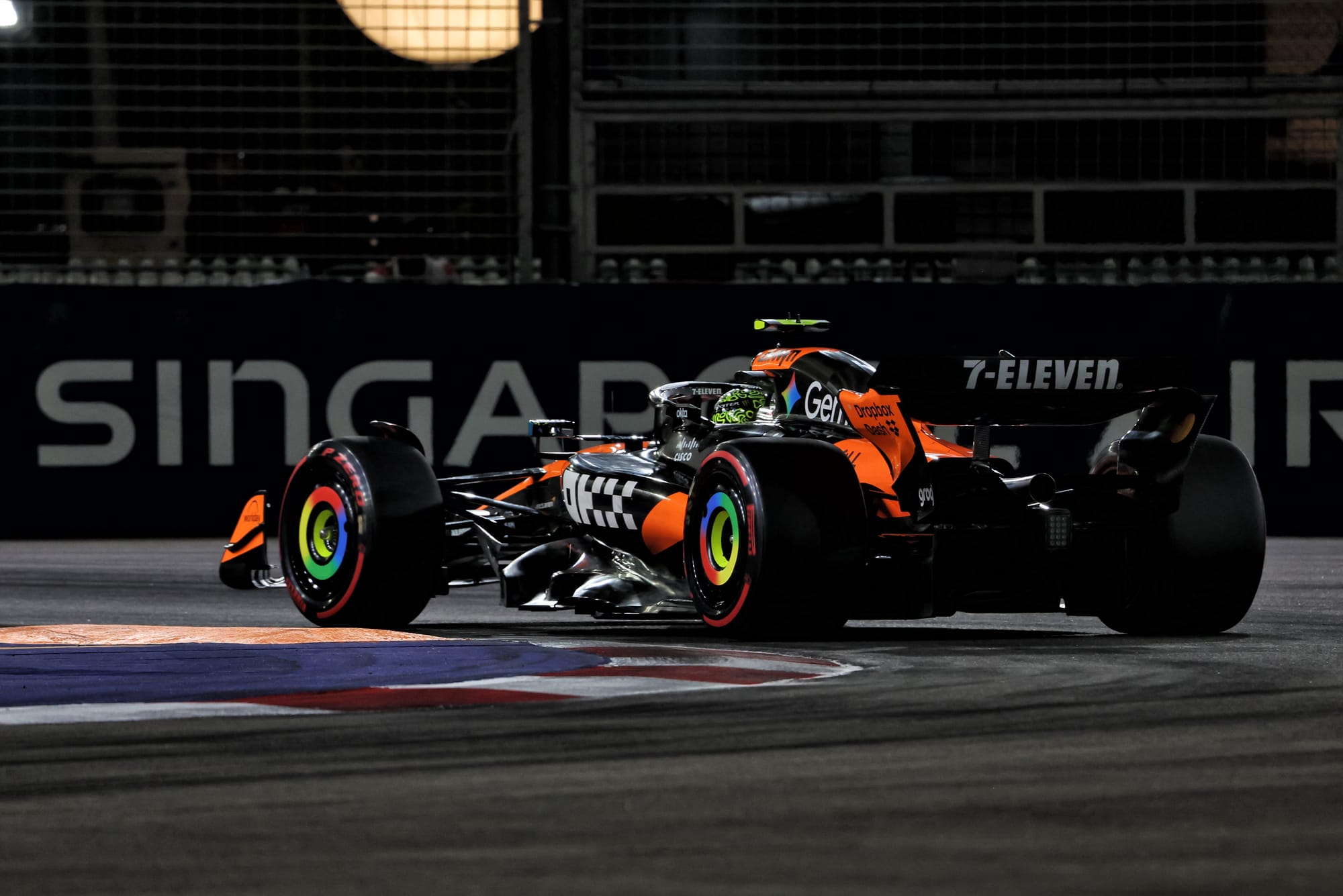 McLaren à la croisée des chemins à Singapour : Analyse d'un bouleversement inattendu en Formule 1 🚦