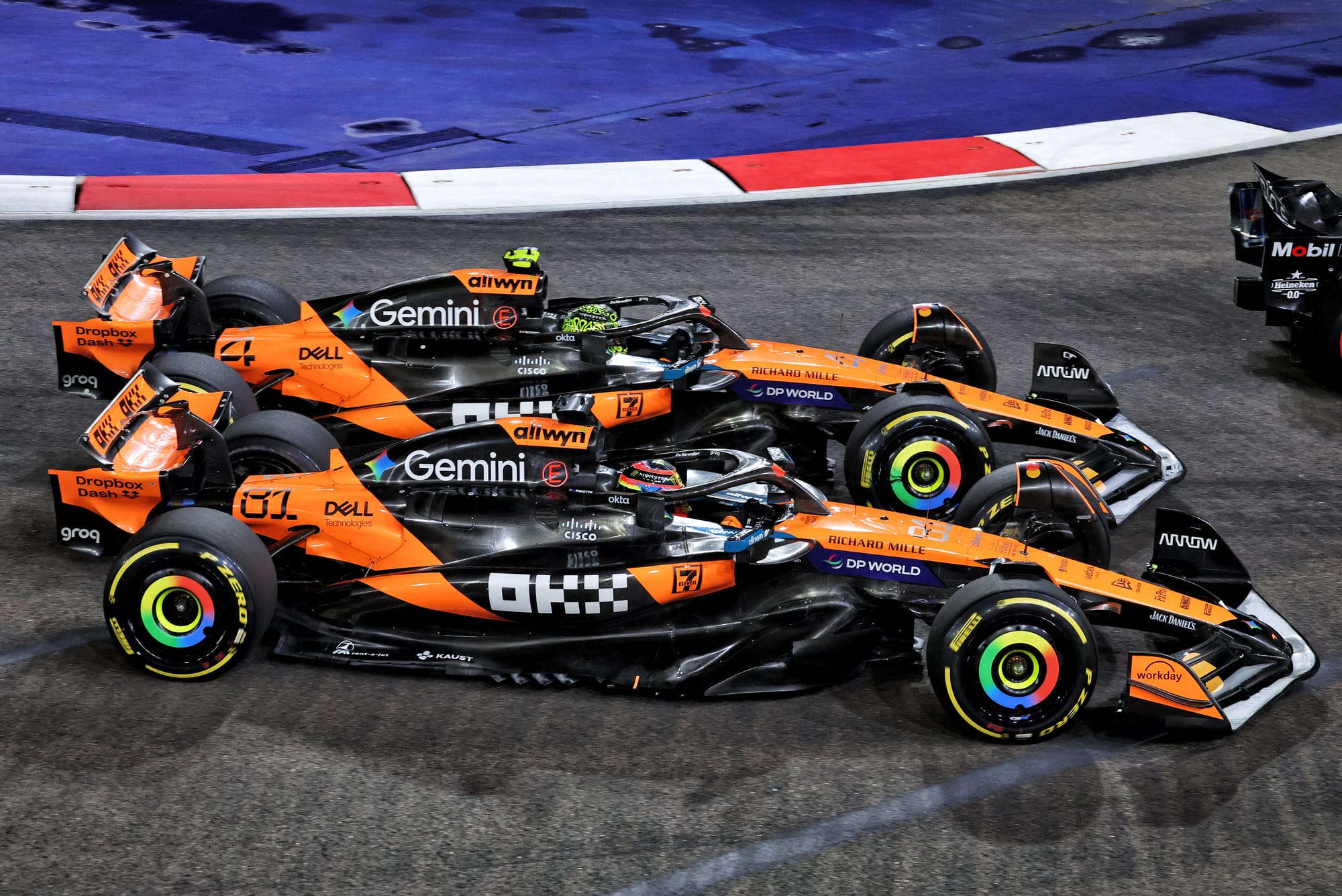 đ„ Duel explosif chez McLaren : Que retenir de l'accrochage entre Piastri et Norris Ă Singapour ?