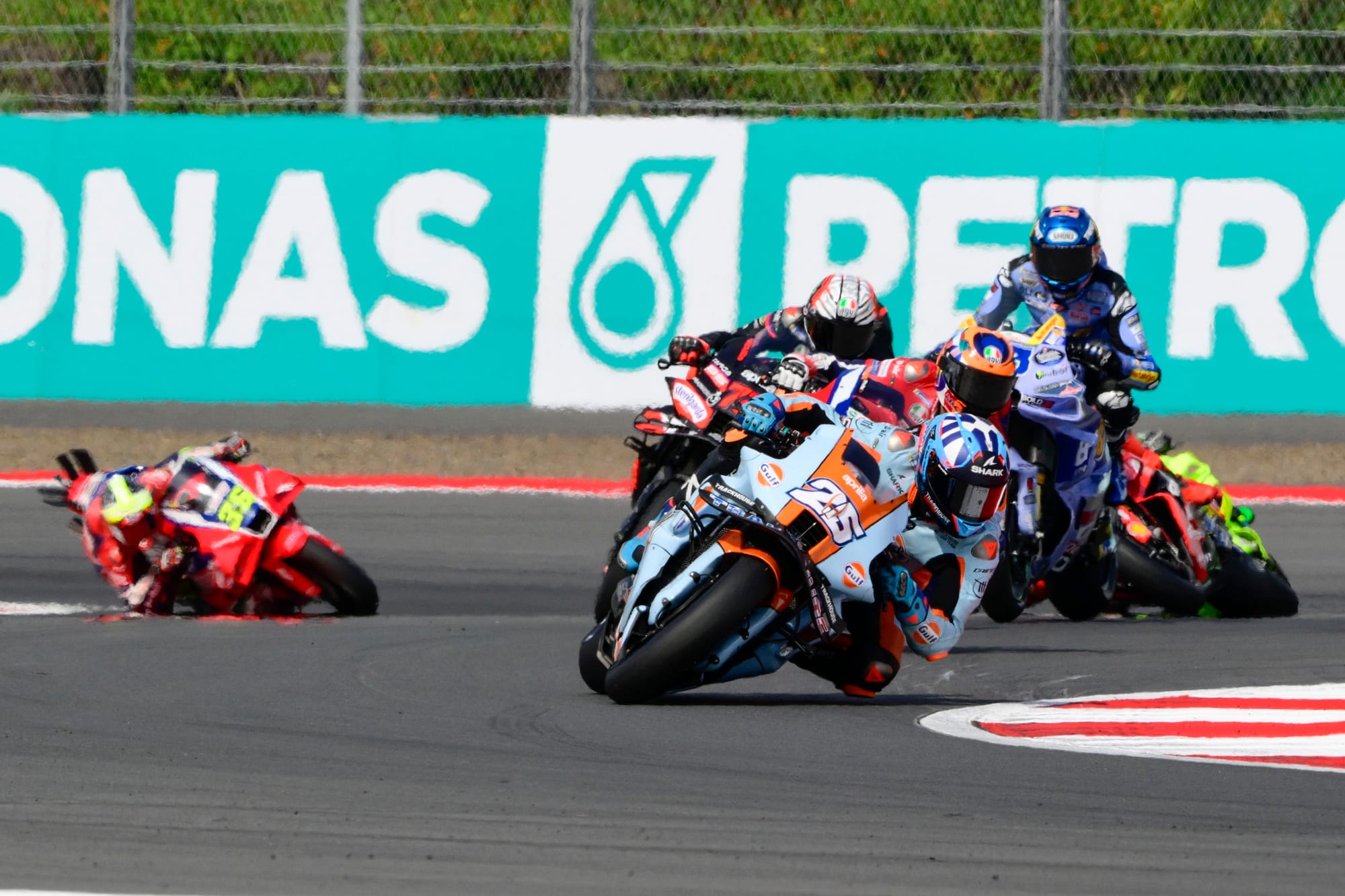 Classement Pilotes MotoGP 2025 : Week-end Déroutant à Mandalika, Exploits et Déceptions 🇮🇩🏁