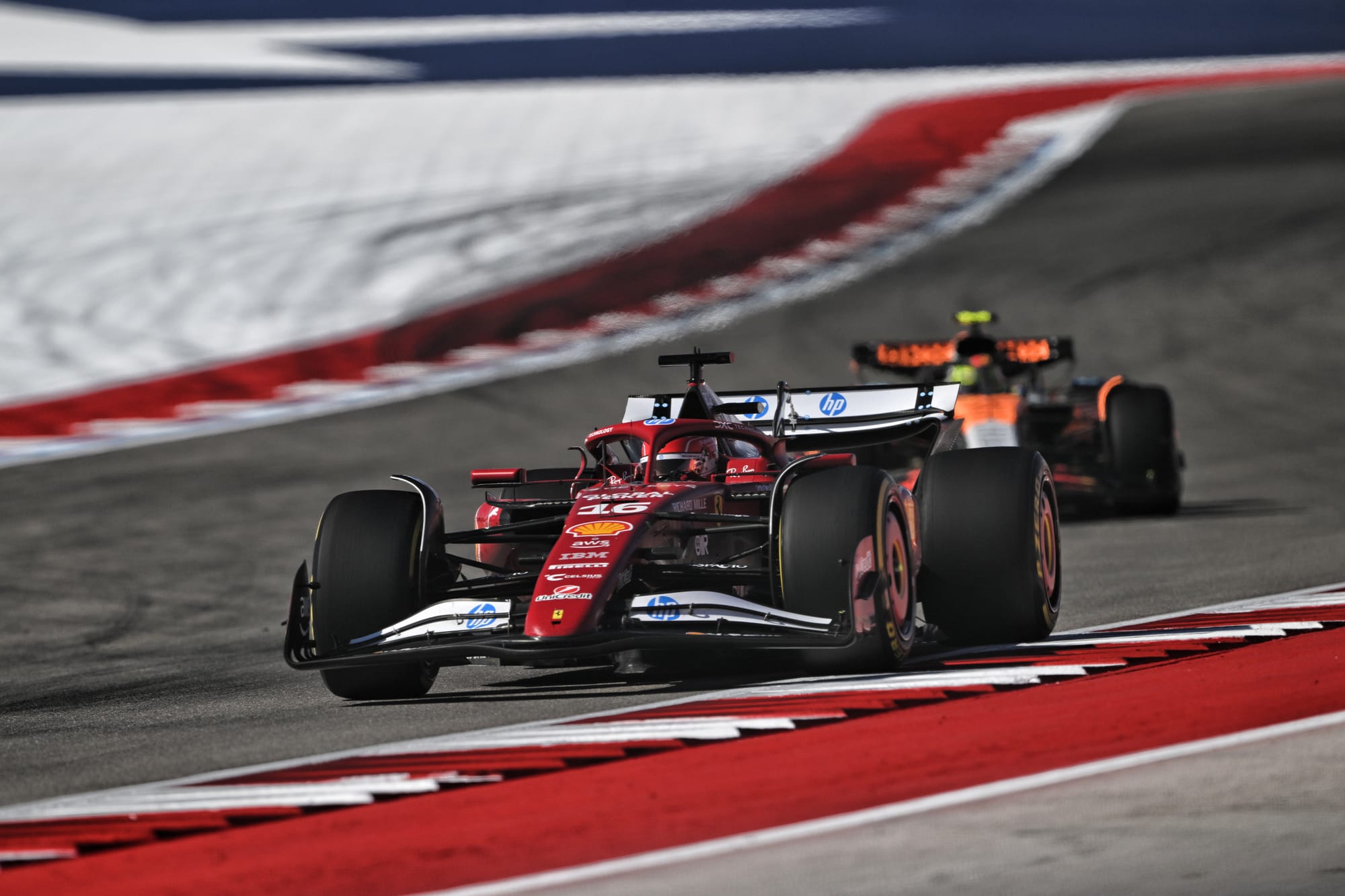 Ferrari consolide ses positions grâce à une performance collective au Grand Prix des États-Unis 2025