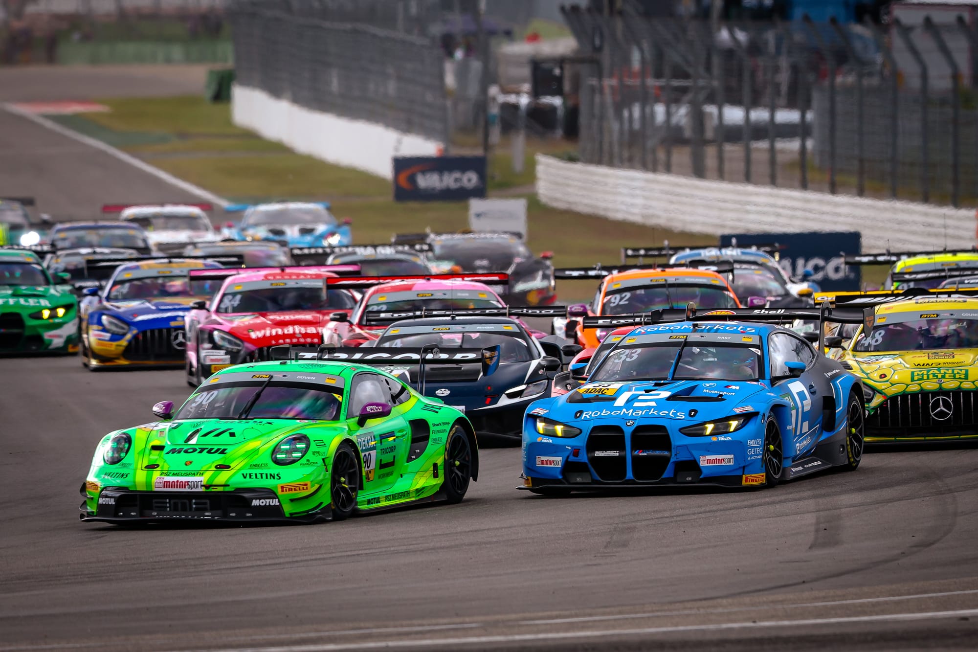 Le dépassement pour le titre dans l'histoire du sport automobile