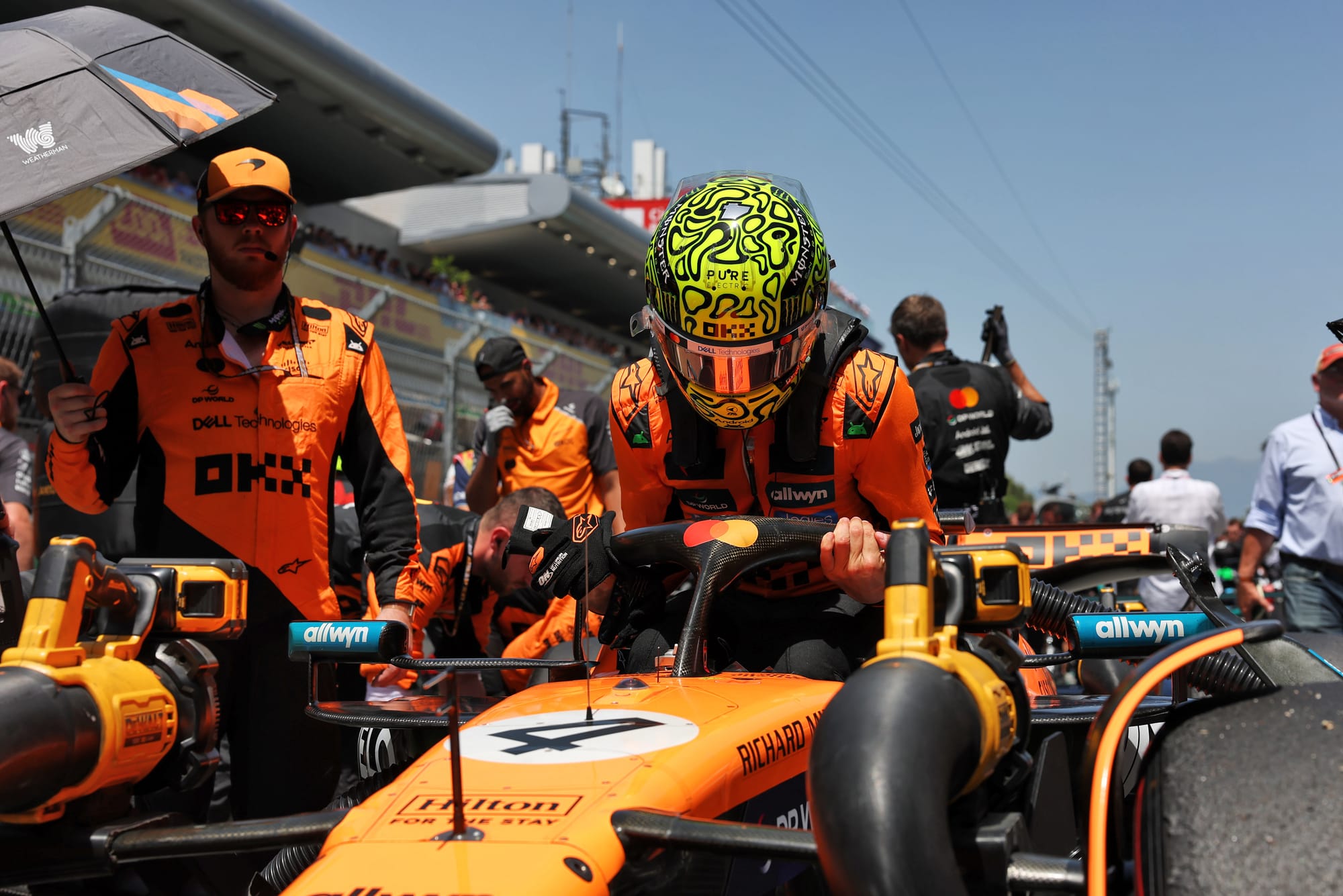 Red Bull va cesser d’essayer d’enlever le ruban de McLaren après des discussions