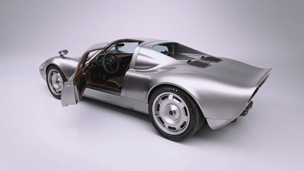 AERFAL AUTOMOTIVE BREATHES LIFE INTO THE PORSCHE 904 WITH THE Ă94 RESTOMOD