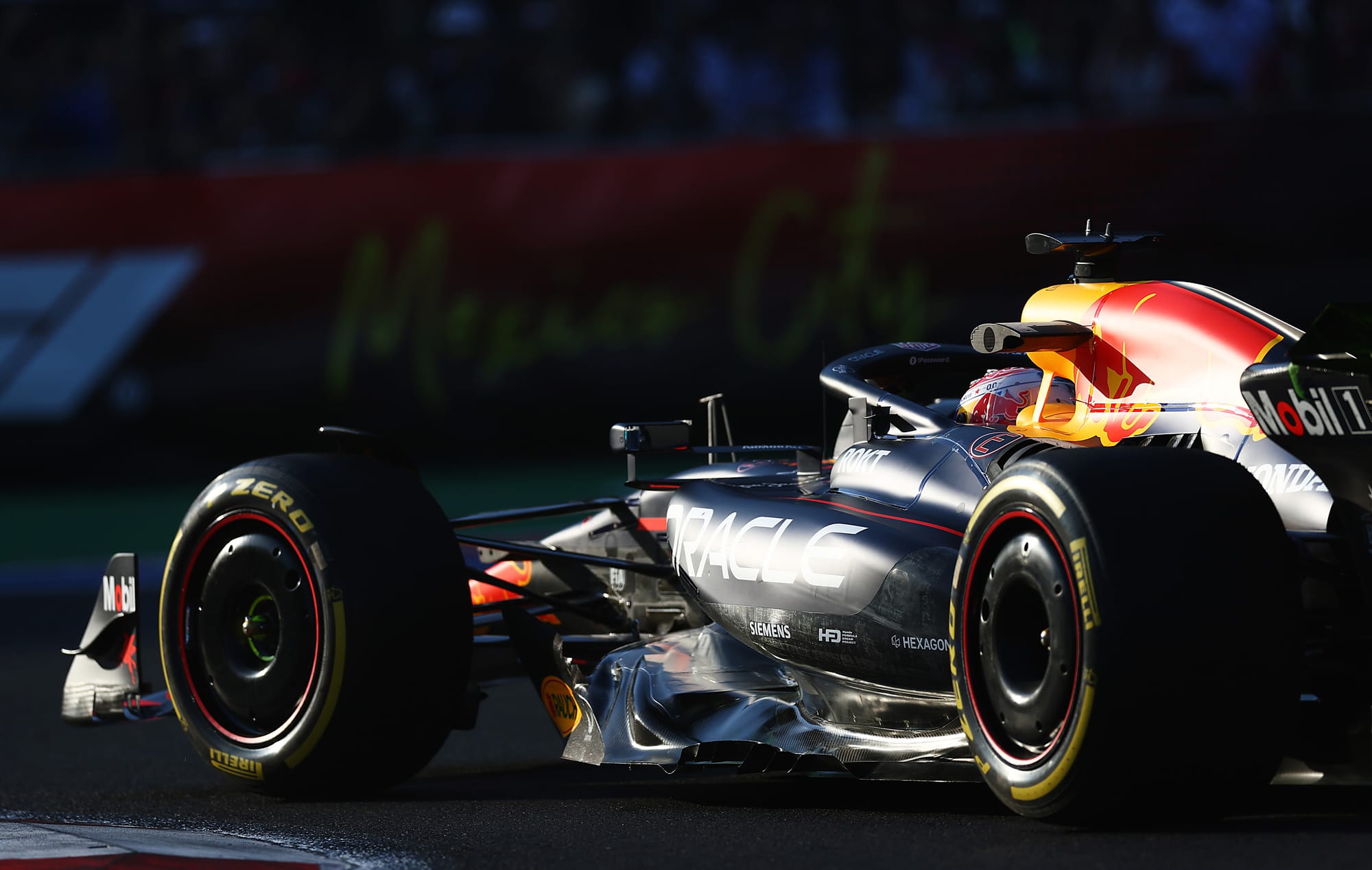 đČđœ FP2 Mexique 2025 : Verstappen frappe fort, Leclerc et Antonelli Ă  lâaffĂ»t, Piastri dĂ©croche