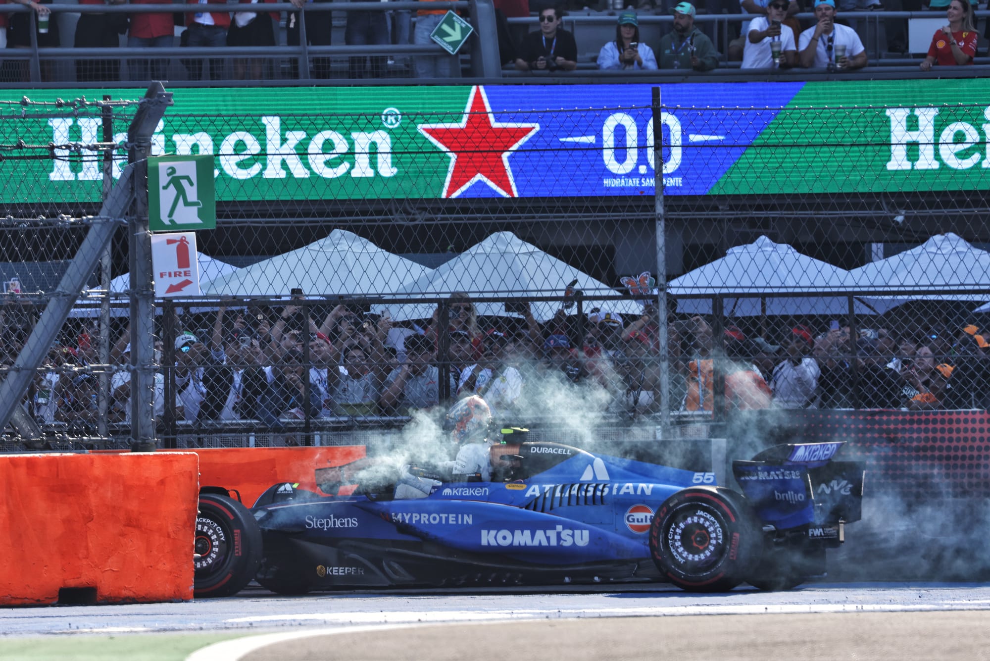 La FIA ne peut pas totalement expliquer le quasi-accident avec des commissaires au GP du Mexique de F1