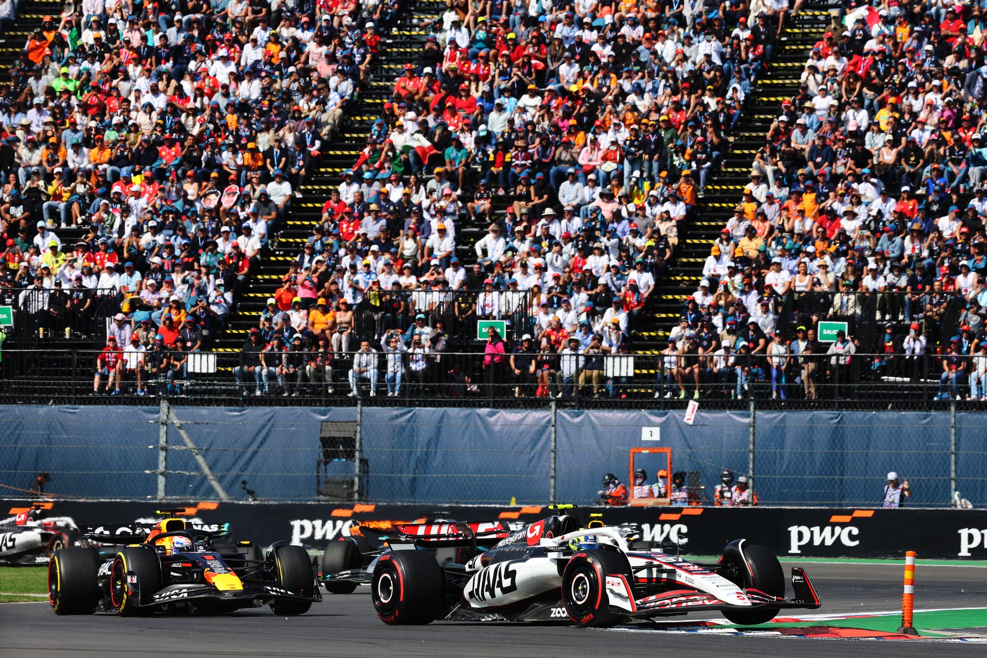 Bearman n’a pas encore prouvé qu’il est le successeur de Hamilton chez Ferrari — pas encore