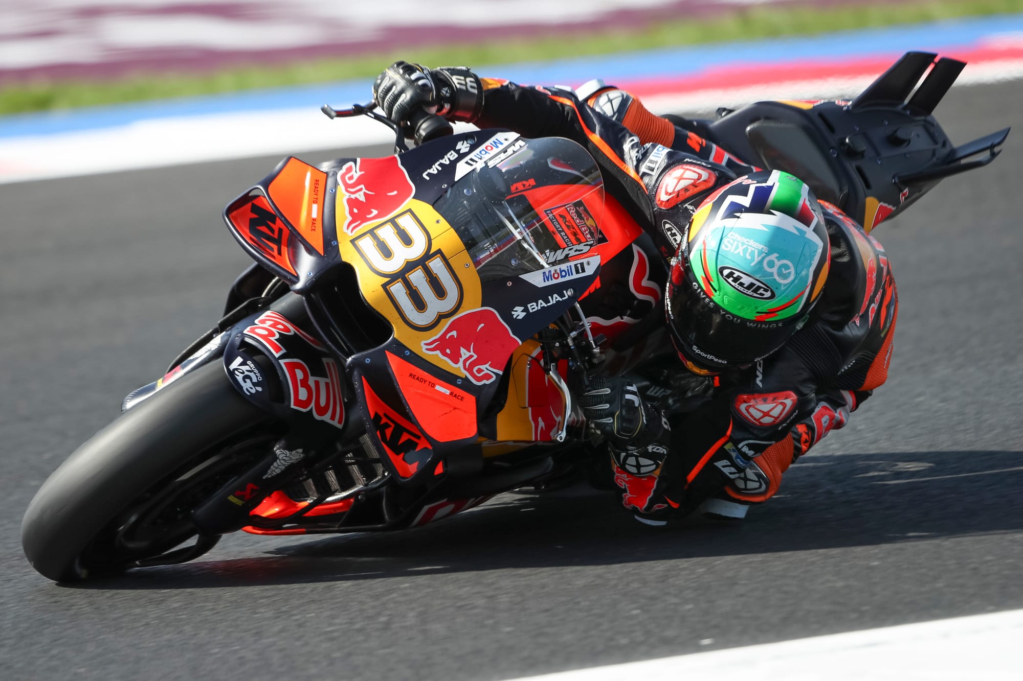 Pourquoi lâavenir MotoGP autrefois assurĂ© de Brad Binder est menacĂ© pour 2027