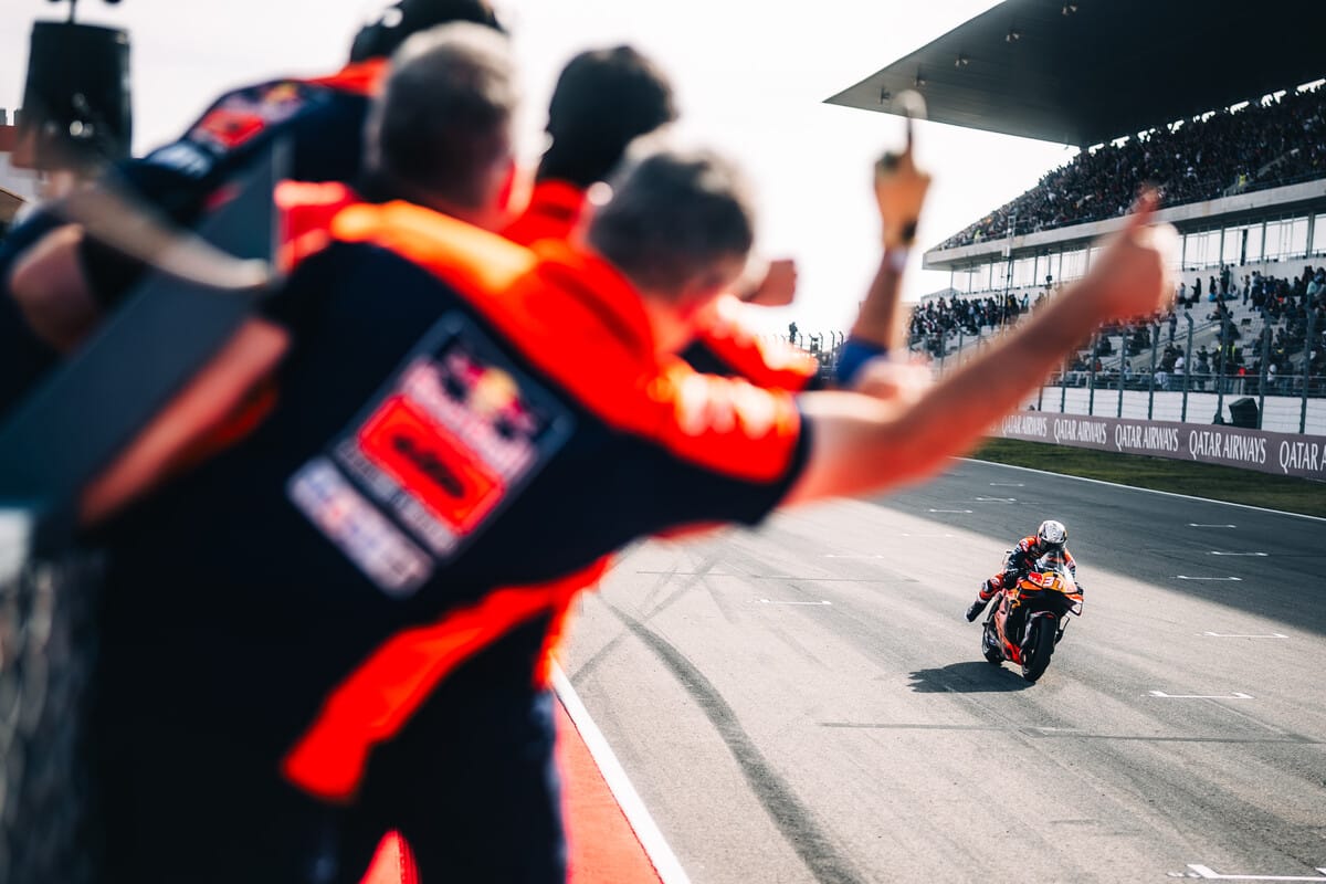 La crise de KTM a-t-elle en réalité aidé son équipe MotoGP ?