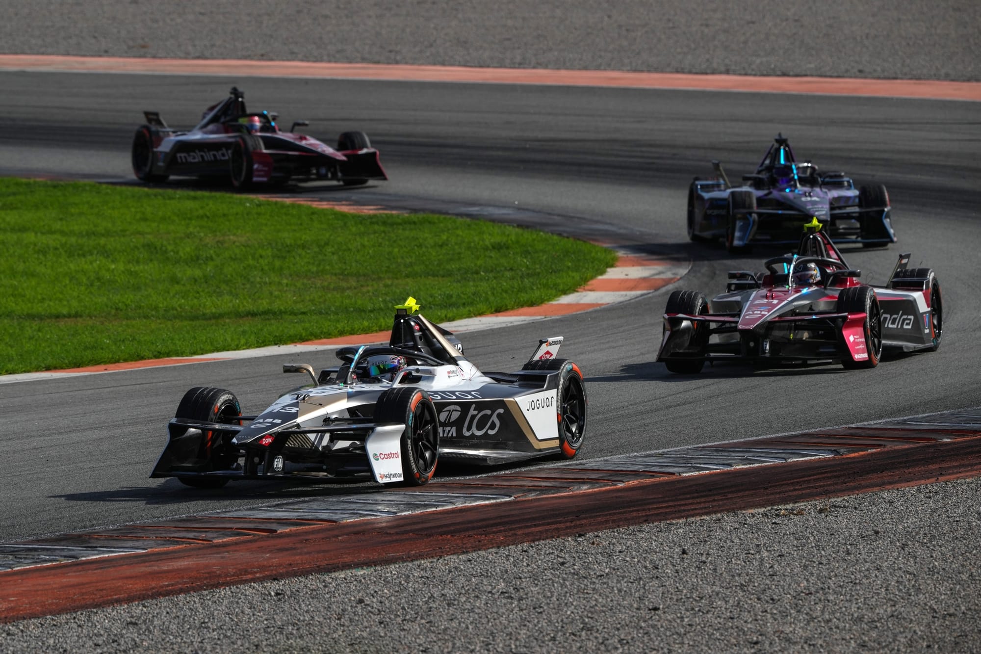 Formule E 2025‑26 : prédictions, favoris, surprises et rookies à suivre 🔥