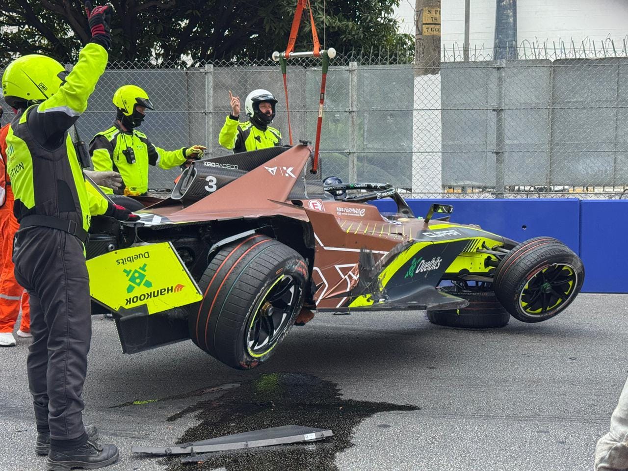 E-Prix de São Paulo ⚡ : Dennis triomphe après un crash spectaculaire et un sprint final d’un tour