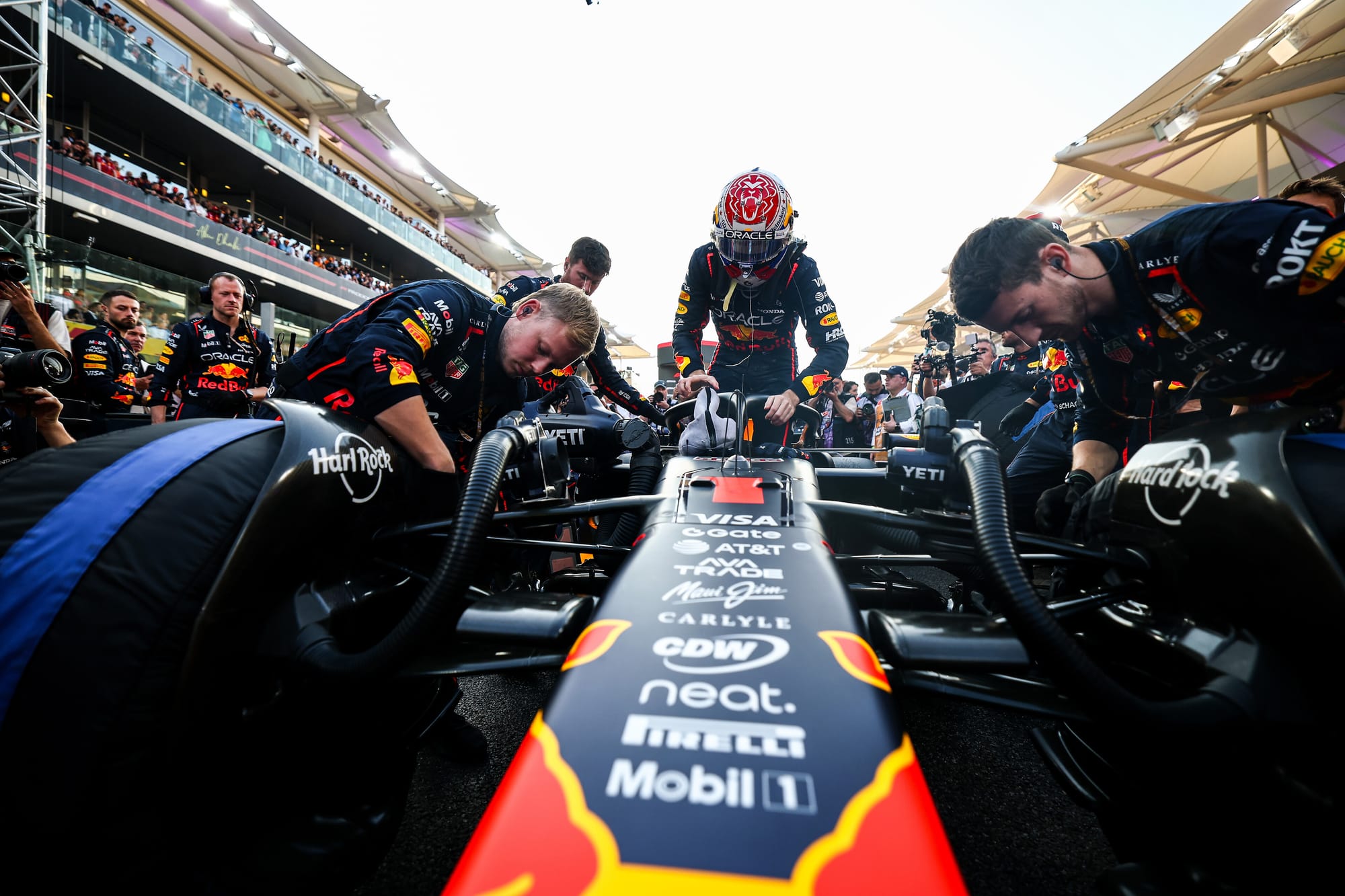 Verstappen choisit le #3 pour 2026 : un nouveau chapitre s’ouvre en F1 ✨