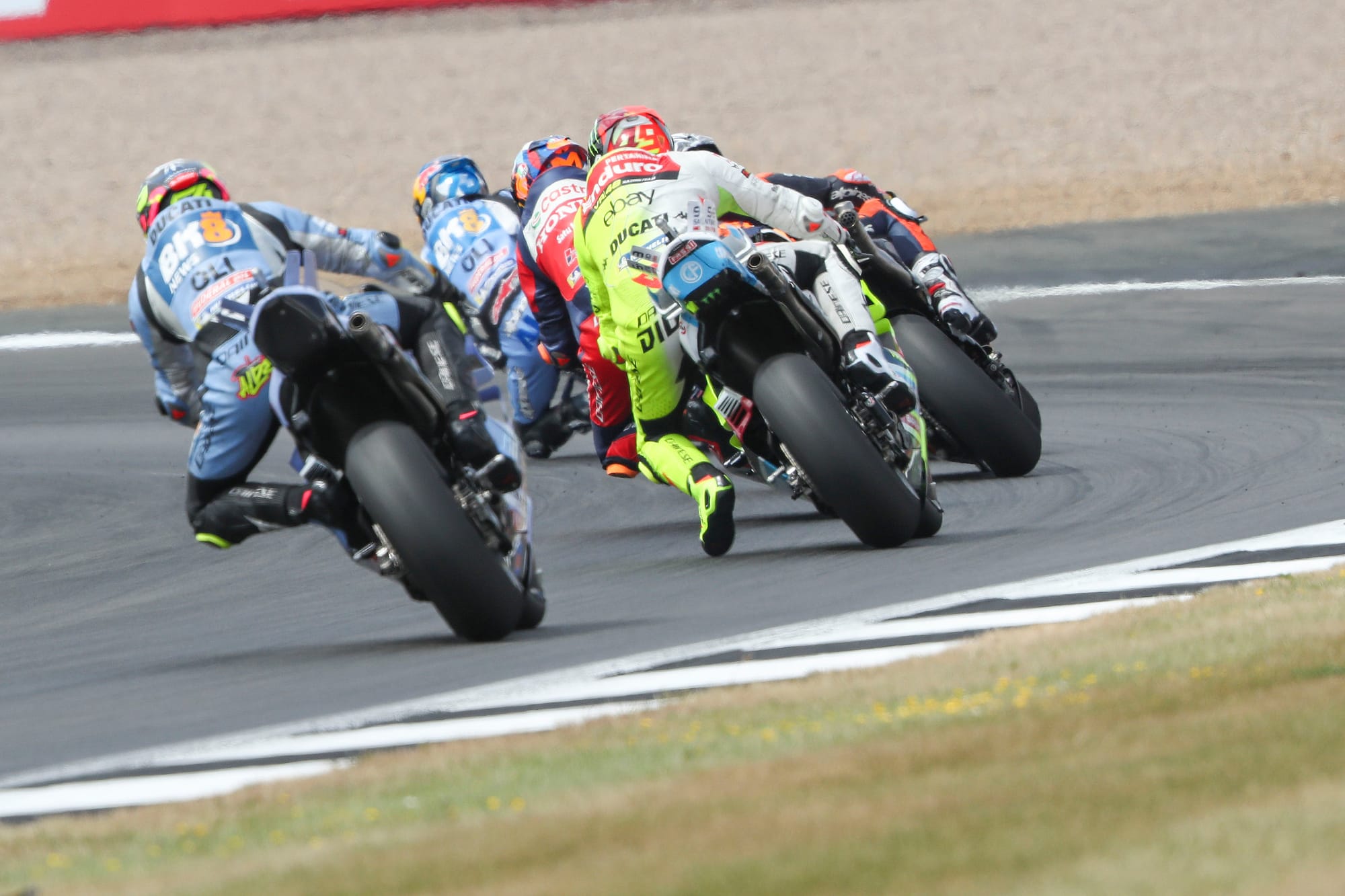 Pourquoi l’autre pilote officiel Ducati en MotoGP ne décolle pas ?