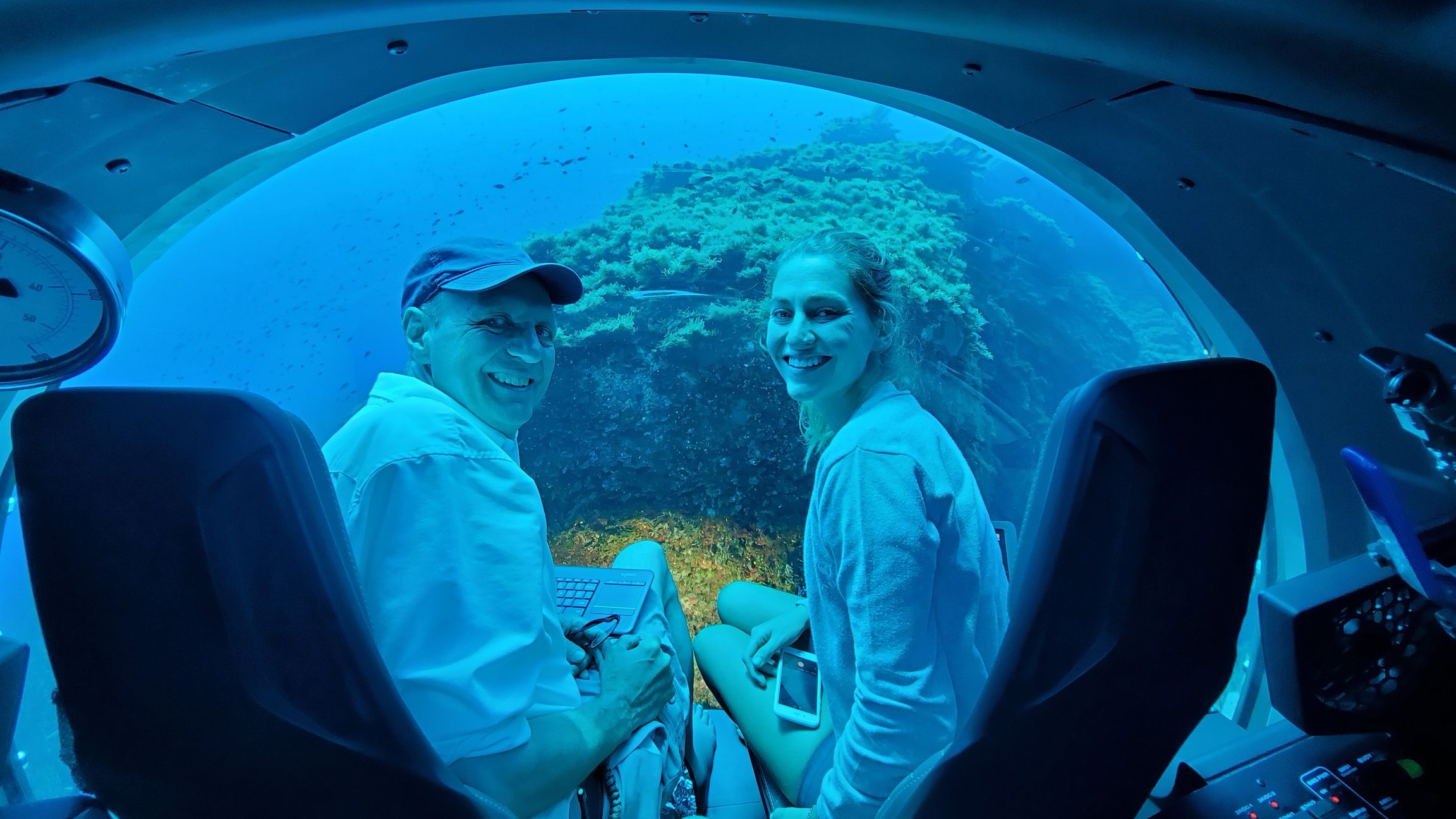 Sous-marin Aurora-3C près de la surface