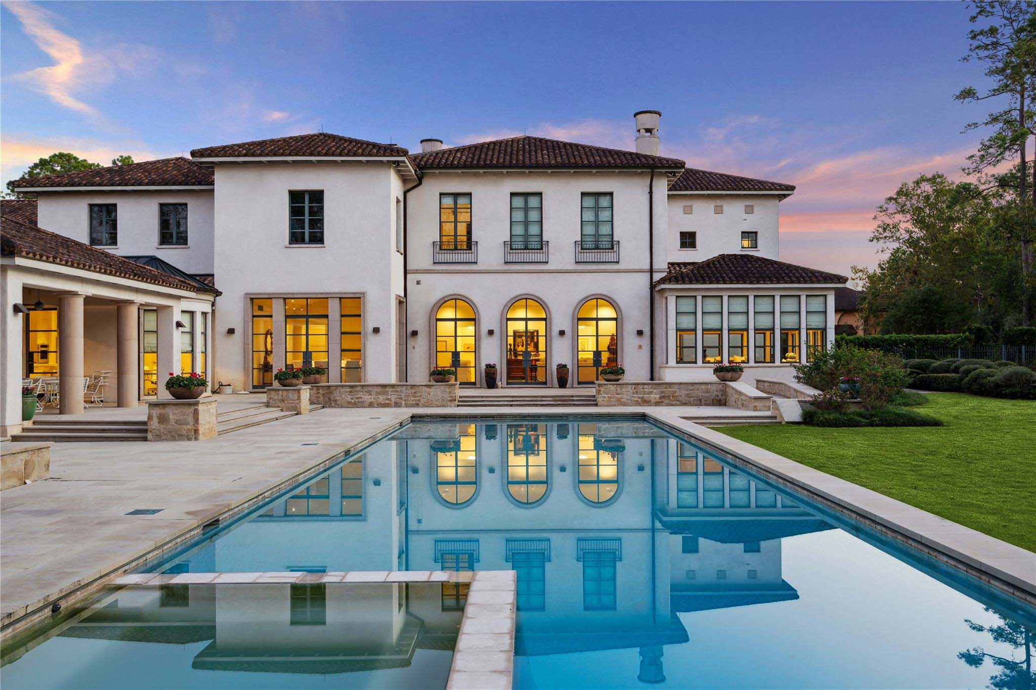 Immobilier de luxe 2026 : les riches misent sur des maisons multigénérationnelles (et la confidentialité devient la règle)