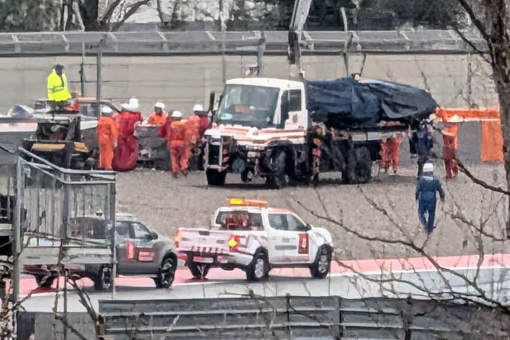 🚧 Red Bull dans l’incertitude après le crash d’Isack Hadjar à Barcelone