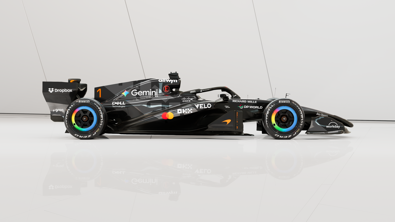 🏎️ McLaren lance enfin la MCL40 à Barcelone : un départ tardif, trois jours d’affilée