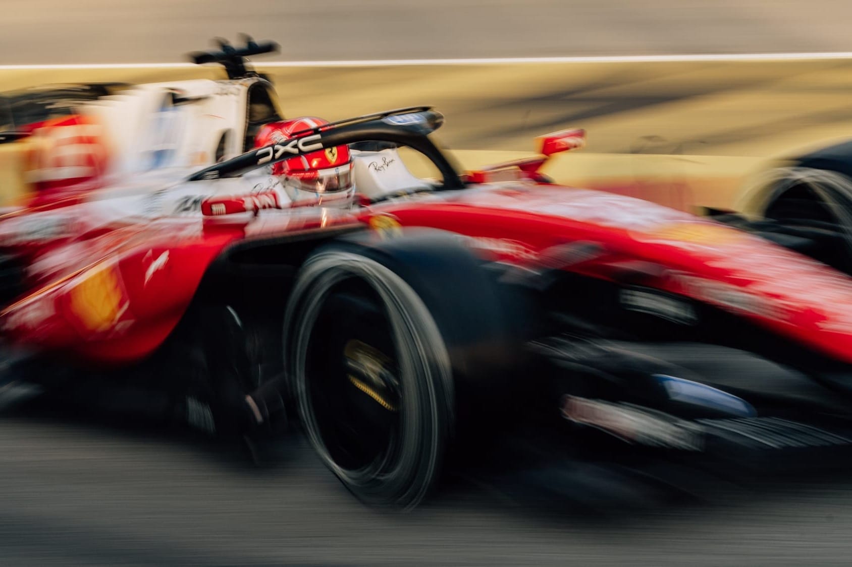 🏁 Essais F1 2026 : Leclerc frappe fort et rapproche Ferrari de la référence Mercedes