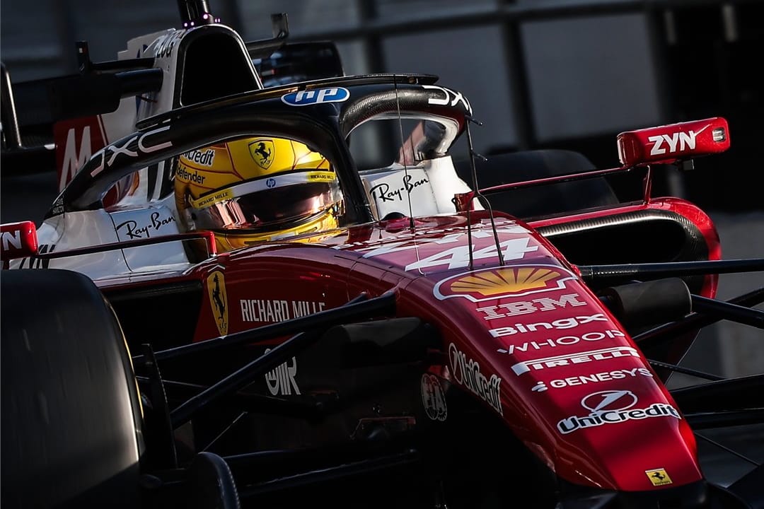 đ Essais F1 Ă Barcelone : Mercedes domine le kilomĂ©trage, tous les tours et chronos đ