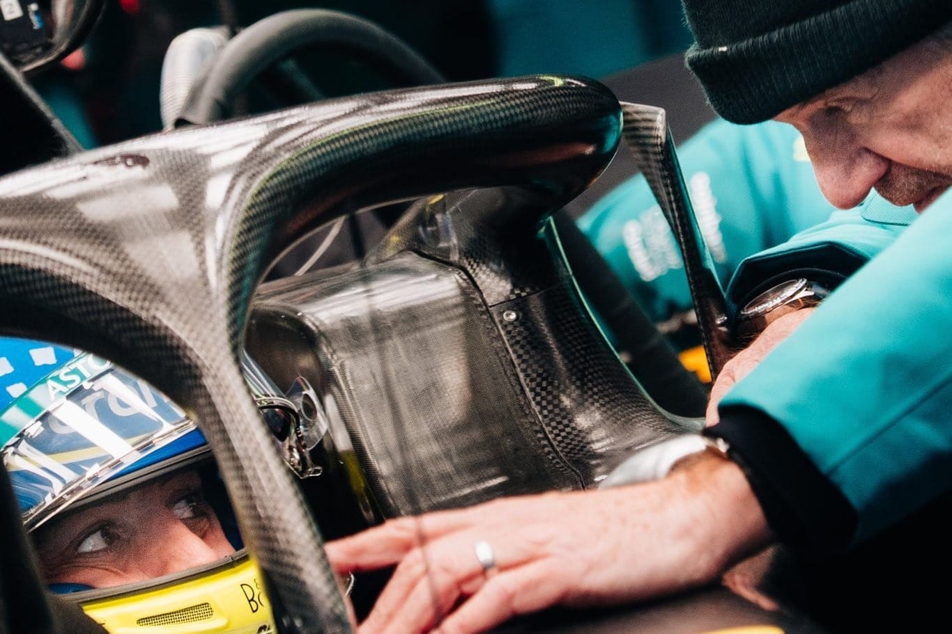 đ Aston Martin AMR26 : Adrian Newey raconte les 4 mois perdus⊠et le pari technique