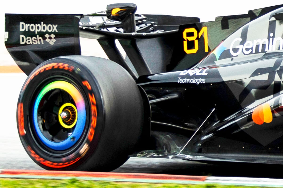 Vue d’une voiture sans ouverture visible à cet endroit (à ce stade) en F1 2026