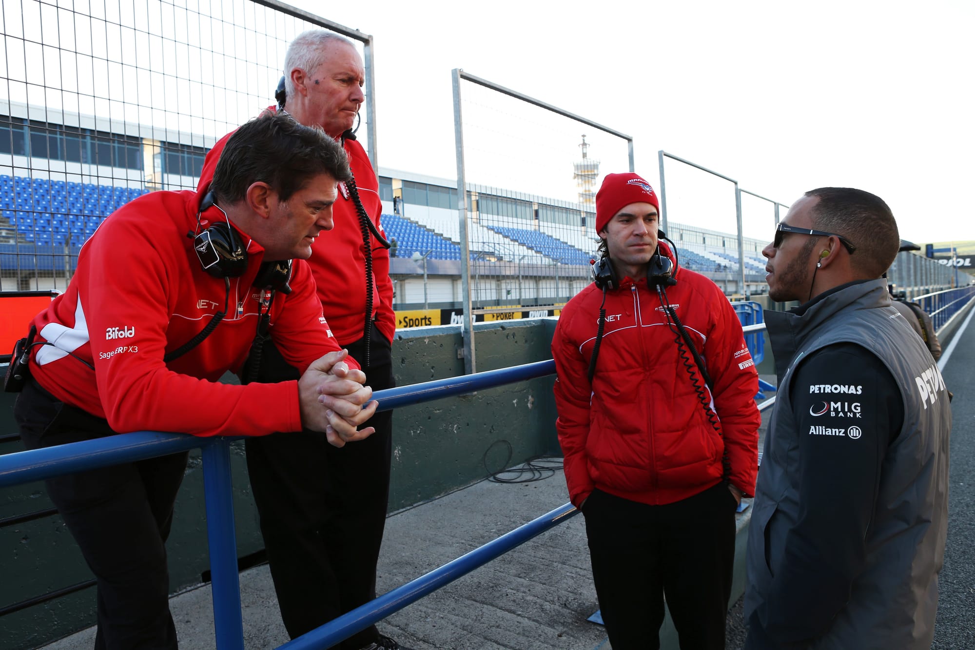 Marc Hynes au centre-droit, désormais nommé chief racing officer chez Cadillac F1