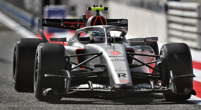 Évolution des volumes latéraux : version initiale à Barcelone