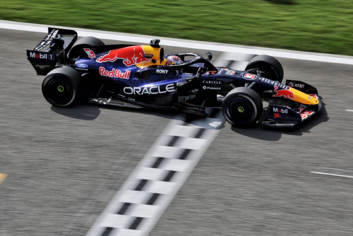⚡ Mercedes s’alarme : Red Bull aurait une seconde d’avance par tour dans les lignes droites