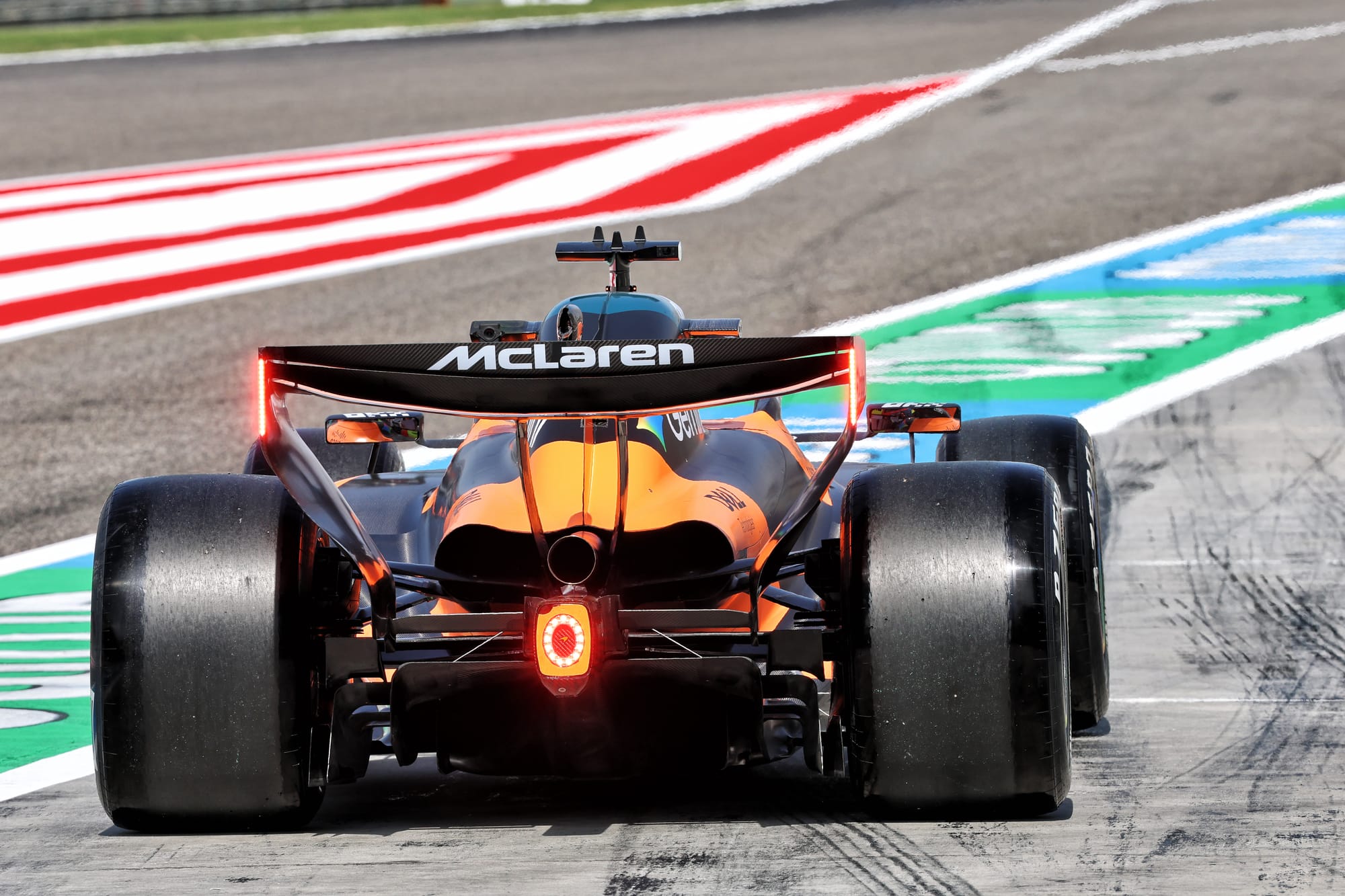 đŠ DĂ©parts F1 2026 : la crainte dâune « recette pour le dĂ©sastre »⊠et les pistes pour Ă©viter le chaos