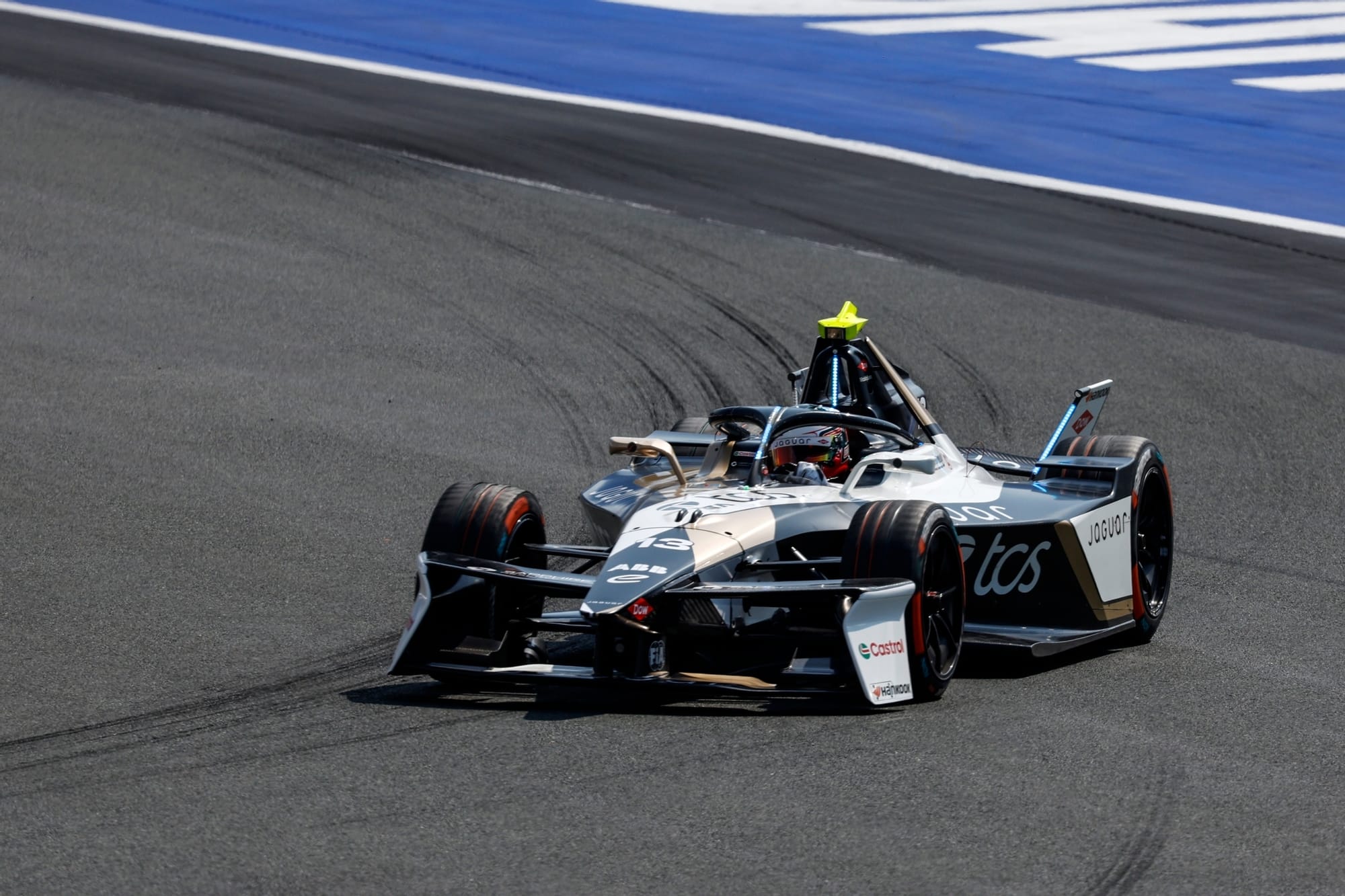 🏁 Da Costa triomphe à Djeddah avec Jaguar, Ticktum et Marti s’accrochent entre équipiers