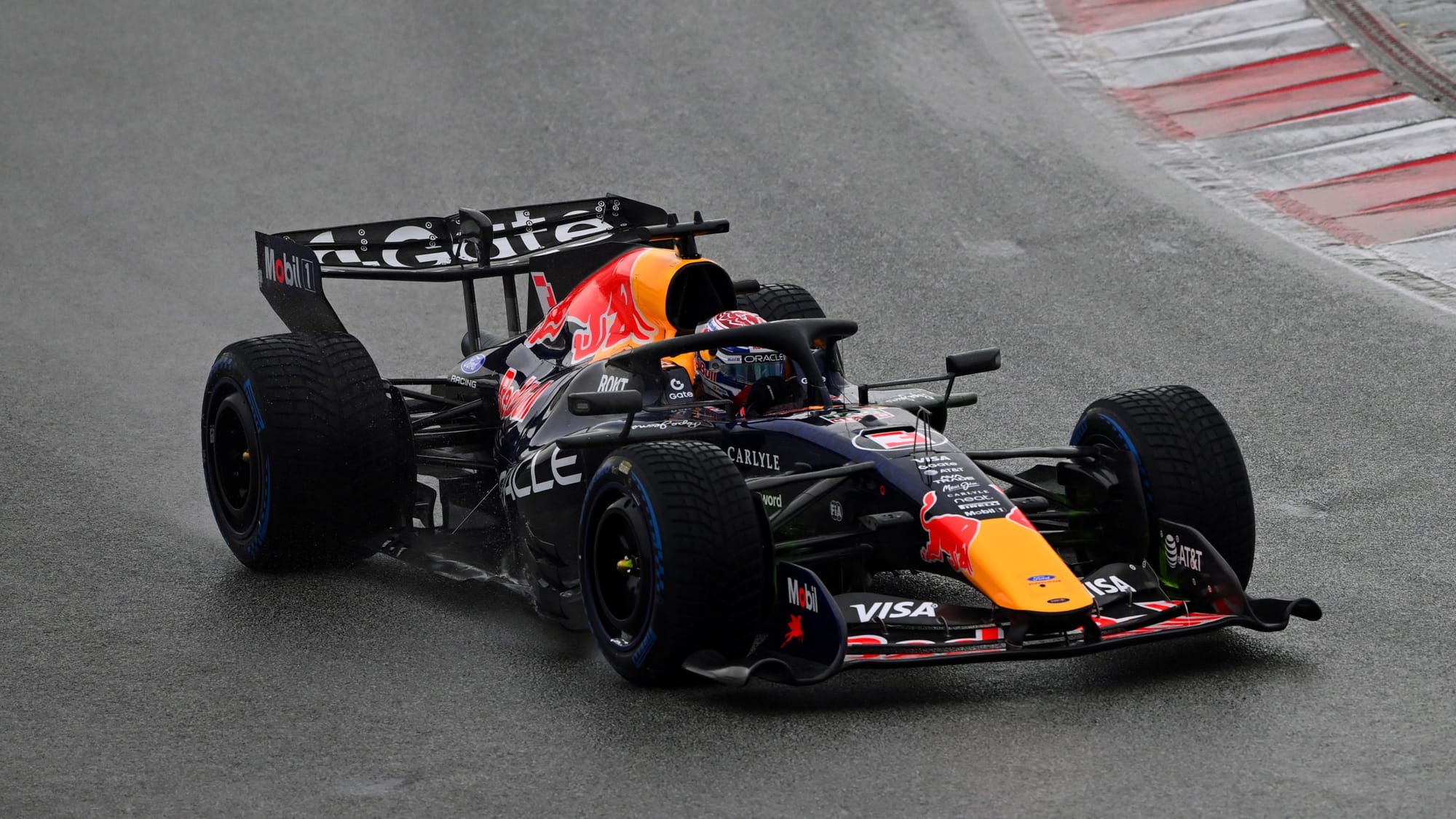 Red Bull F1 2026 : rendu des textures selon l’éclairage