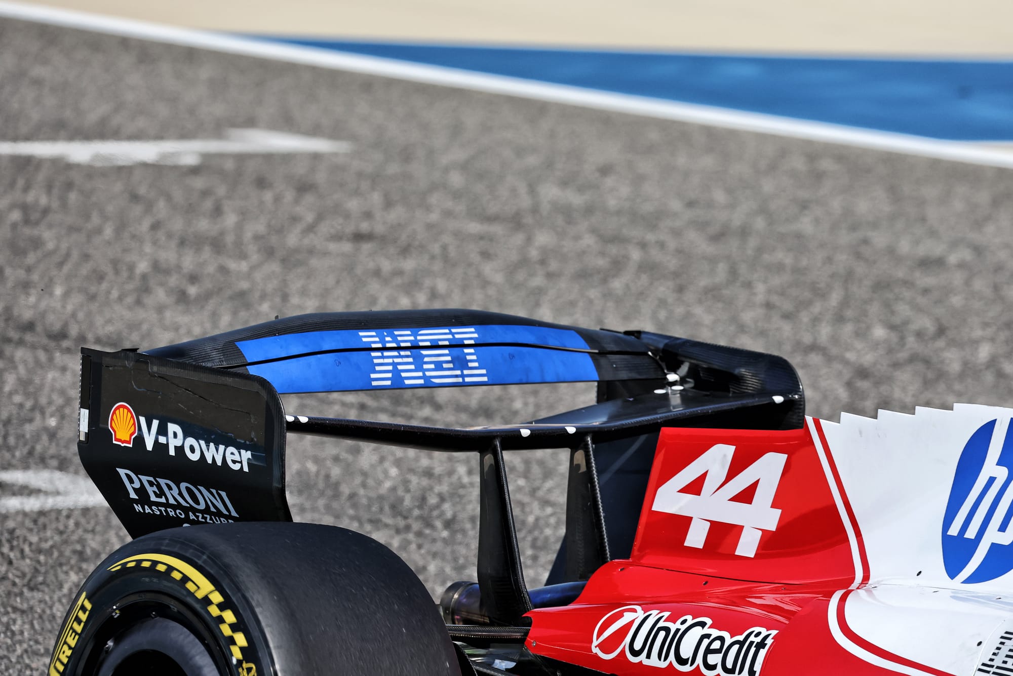 🙃 Aileron arrière Ferrari retourné : l’idée qui pourrait redessiner l’aérodynamique en F1