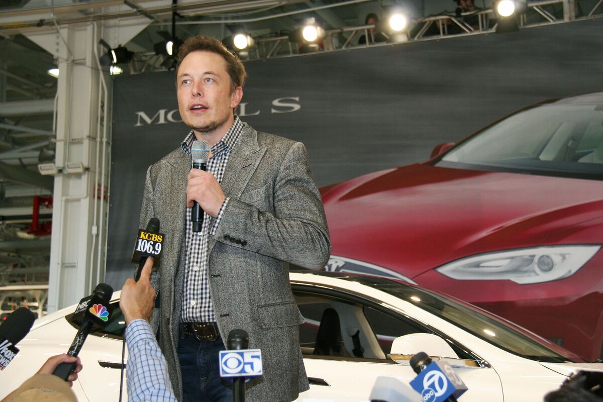 Lancement de la Model S
