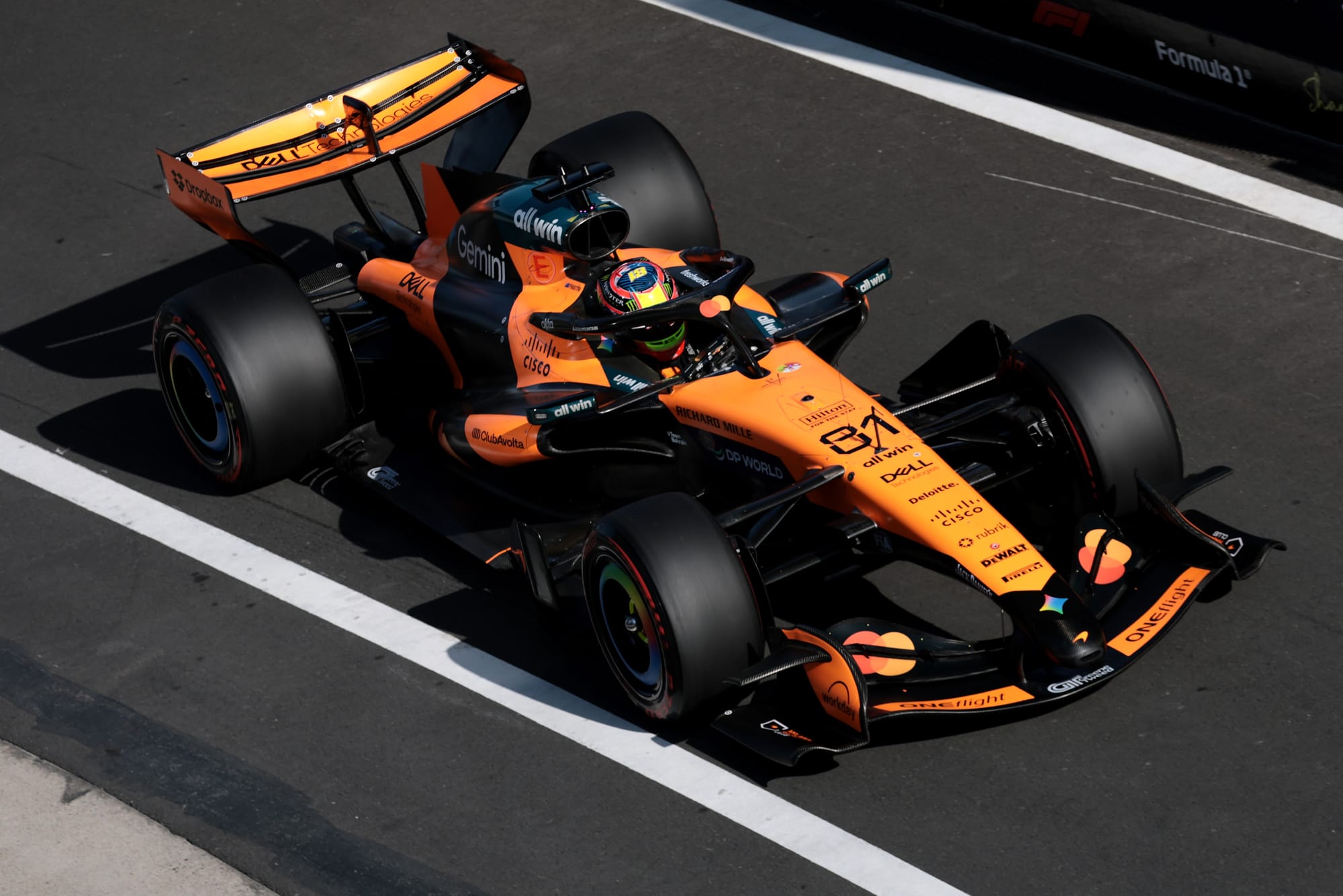 ⚡ Double coup dur pour McLaren : Norris et Piastri forfaits avant le départ en Chine