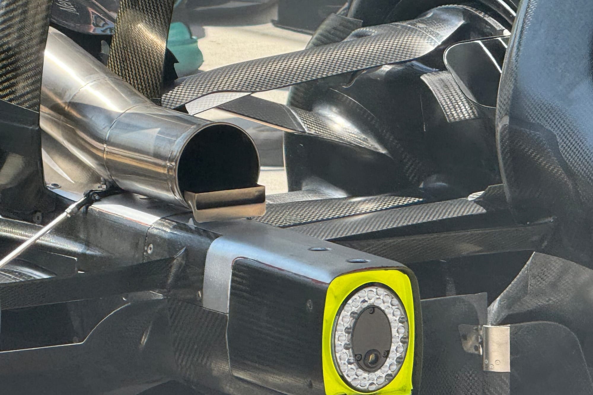 F1 : Mercedes rejoint la tendance de l’aileron d’échappement inspiré par Ferrari à Miami