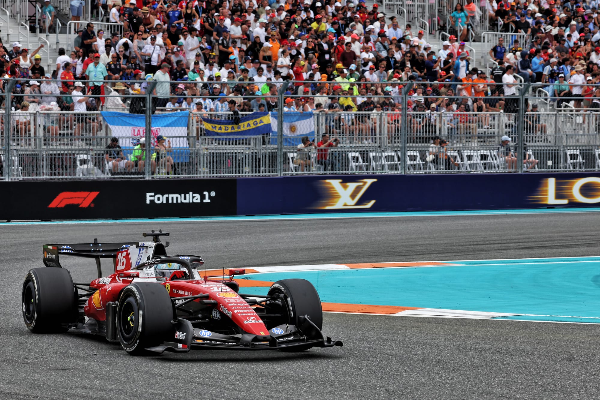 Leclerc rétrogradé après Miami : 20 secondes de pénalité, Verstappen aussi sanctionné