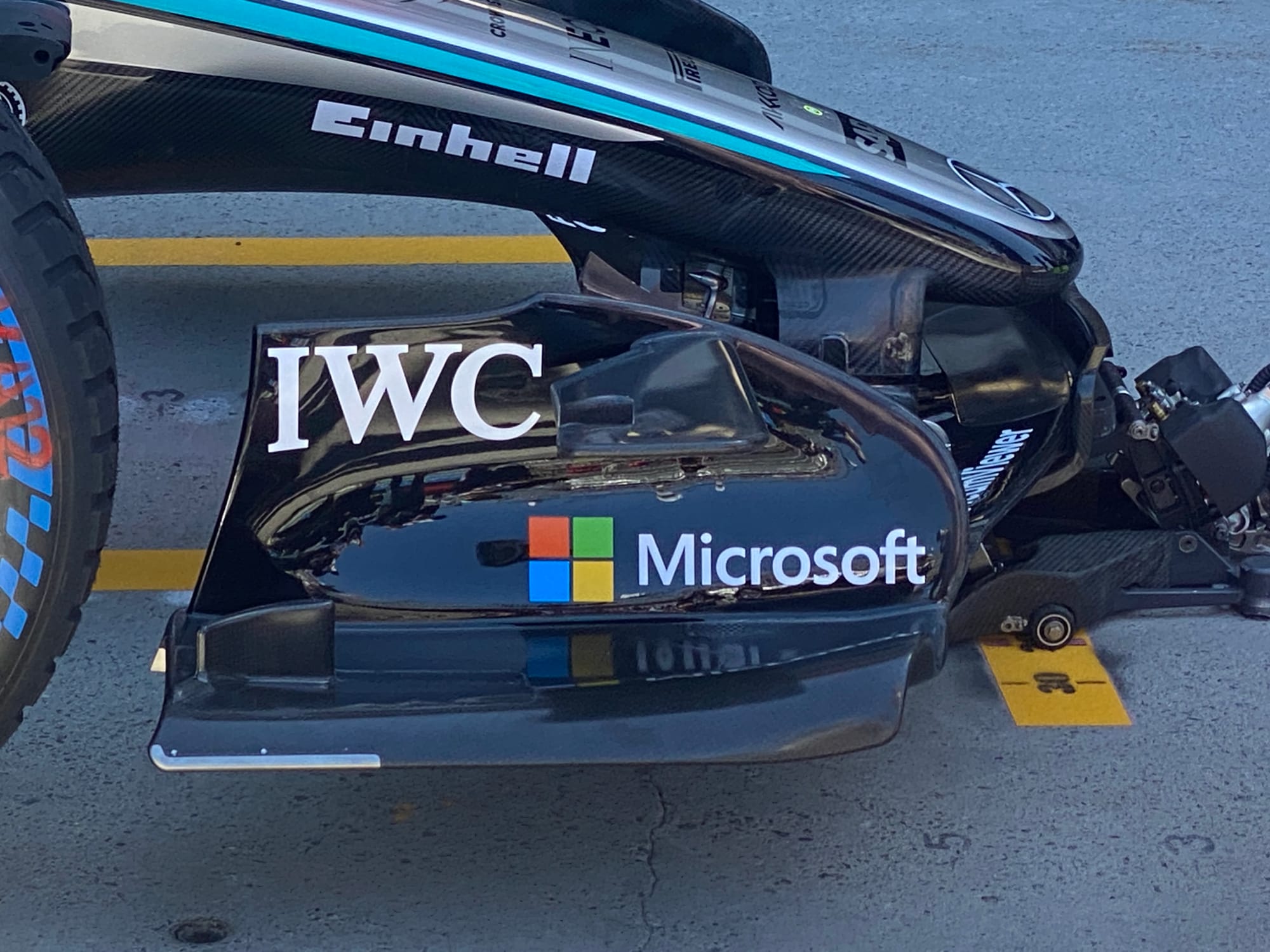 Détail de l’endplate d’aileron avant Mercedes à Montréal
