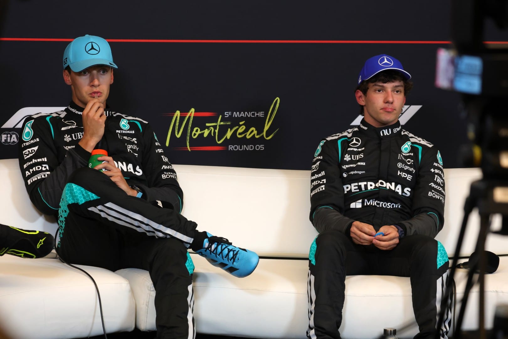 Russell et Antonelli, froideur chez Mercedes après un duel musclé au virage 1