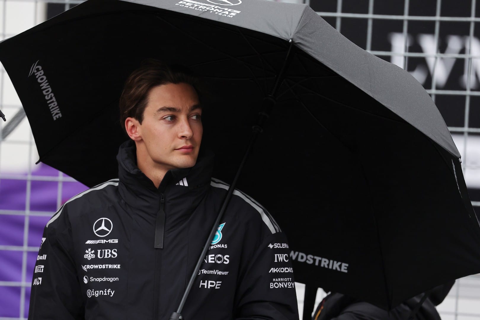 Russell face à Antonelli : l’alerte a sonné chez Mercedes