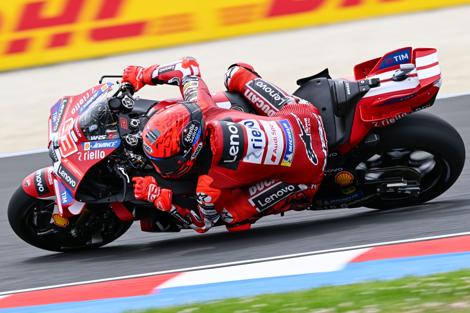 Marc Marquez frappe fort d’entrée et signe le meilleur temps des EL1 en Hongrie