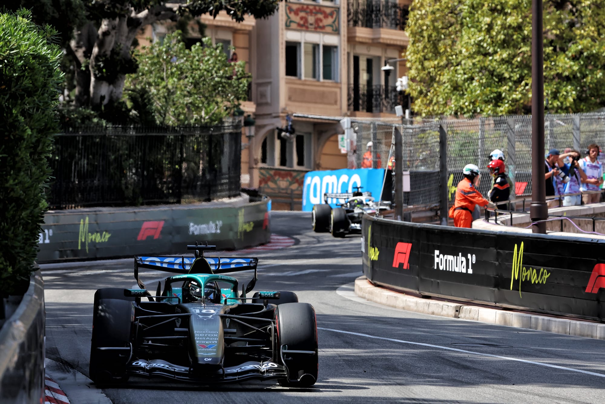 GP de Monaco: drapeau rouge après deux crashes au dernier virage