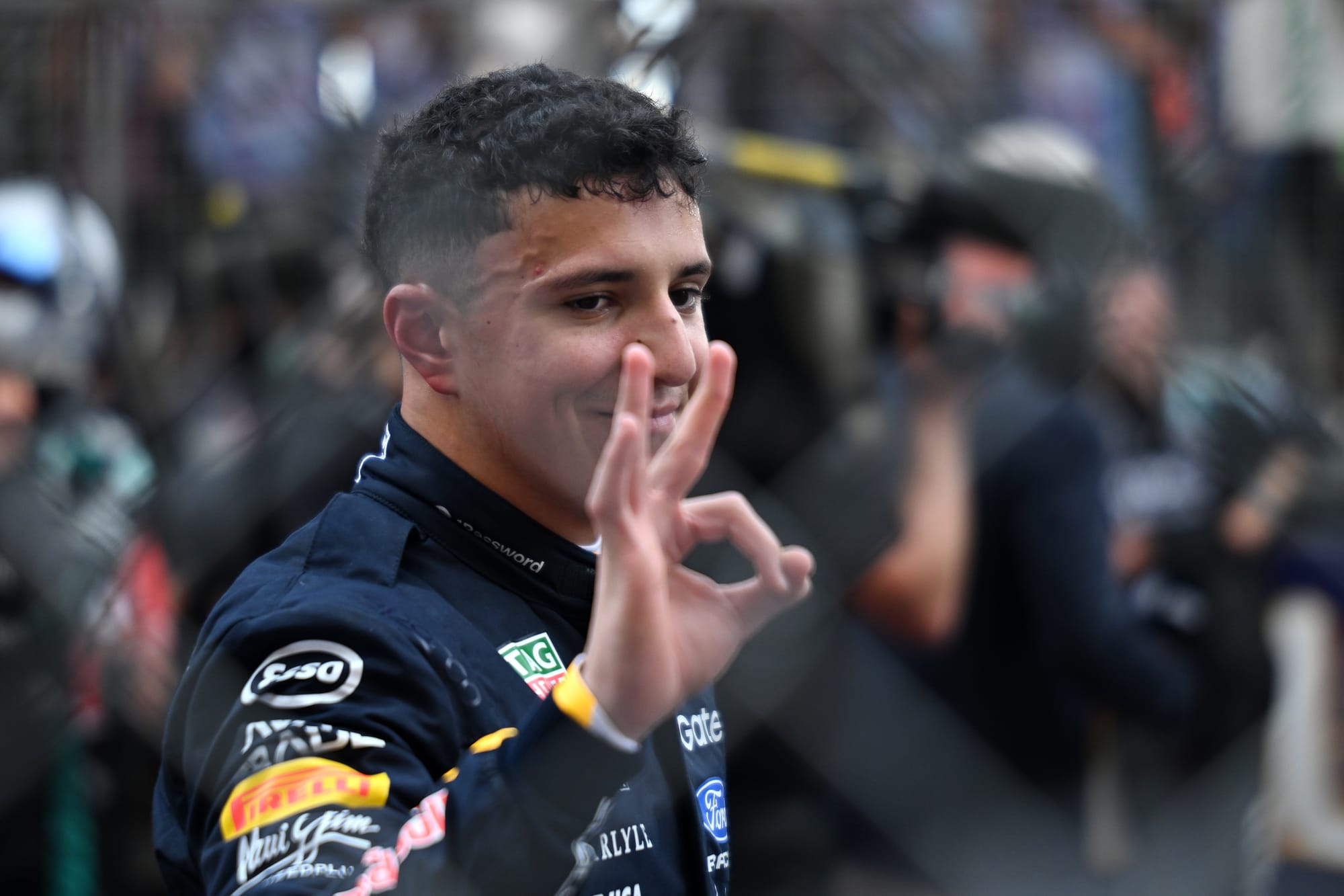Red Bull blanchie d’une infraction sous drapeau rouge, Hadjar conserve son podium