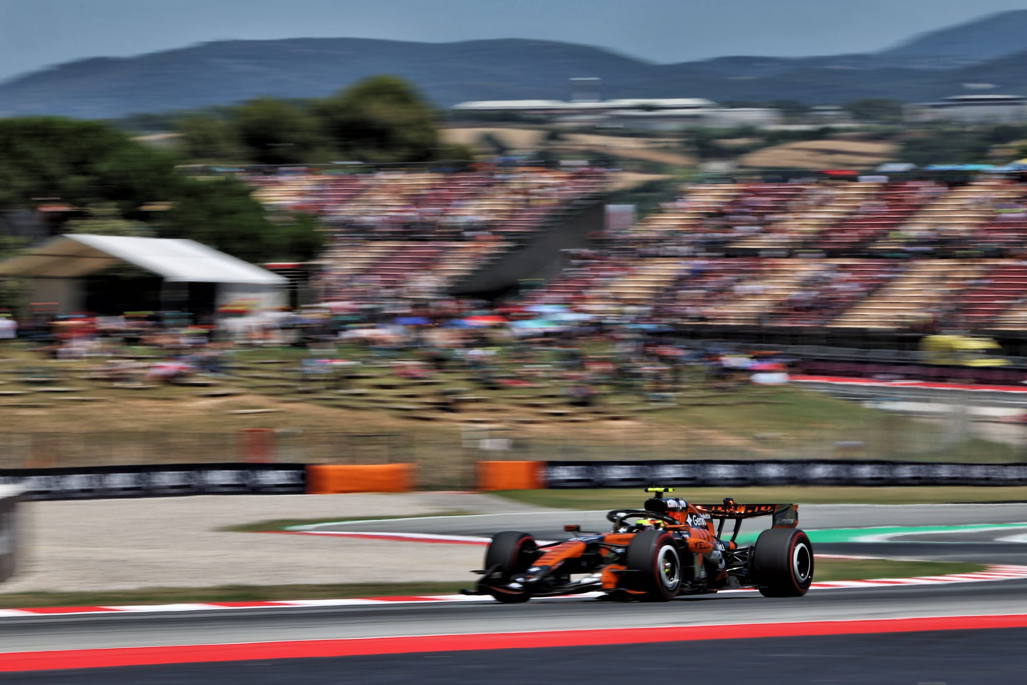 Leonardo Fornaroli lors des essais à Barcelone en F1