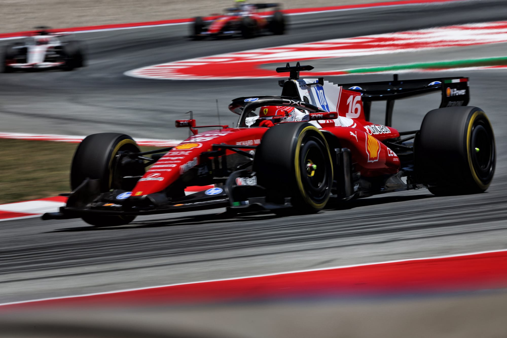 Ferrari teste de nouveaux freins pour Leclerc à Barcelone : premiers retours encourageants
