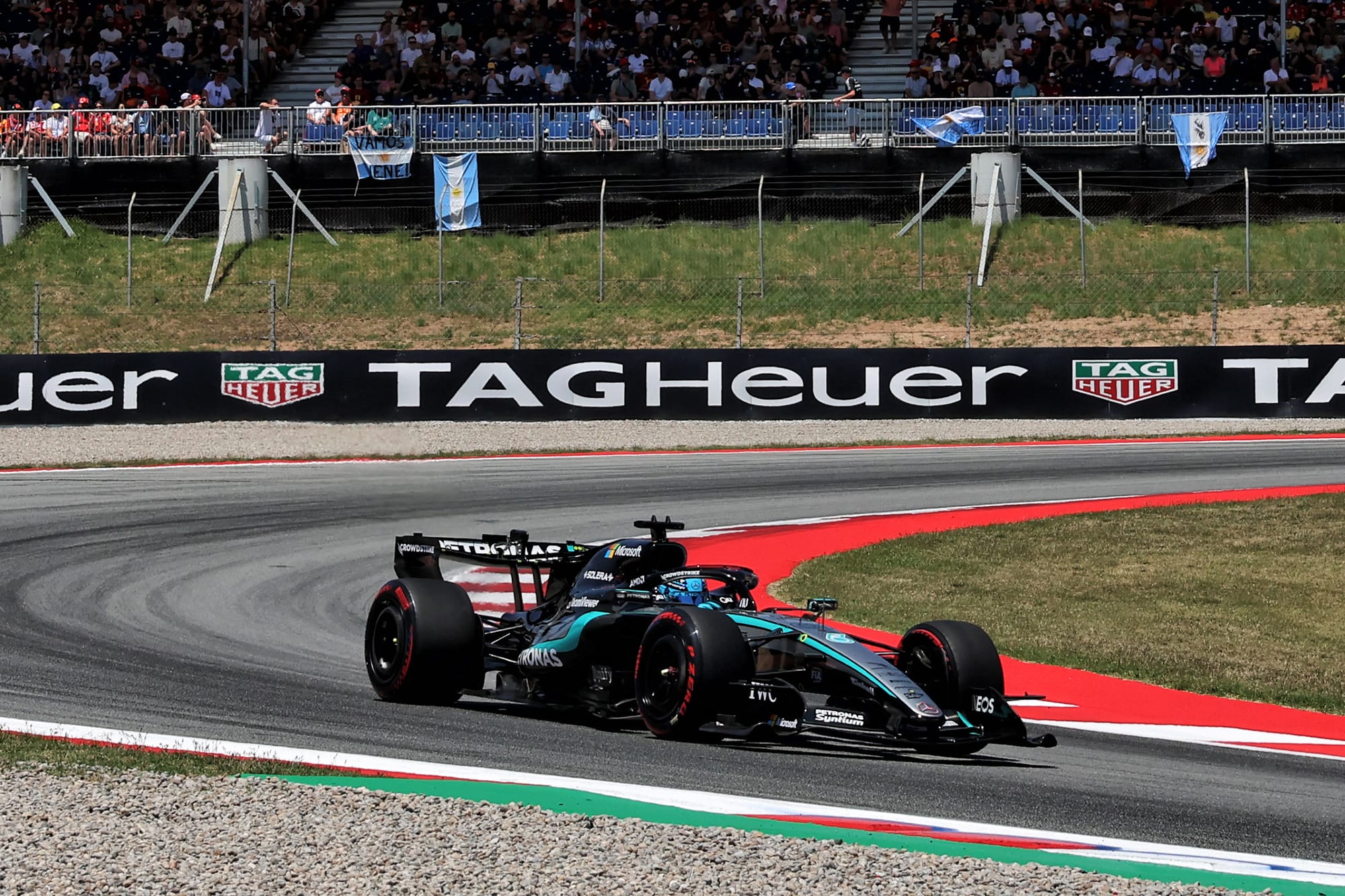 Russell en tête des EL3 à Barcelone, une séance stoppée par le drapeau rouge après l’arrêt de Bottas