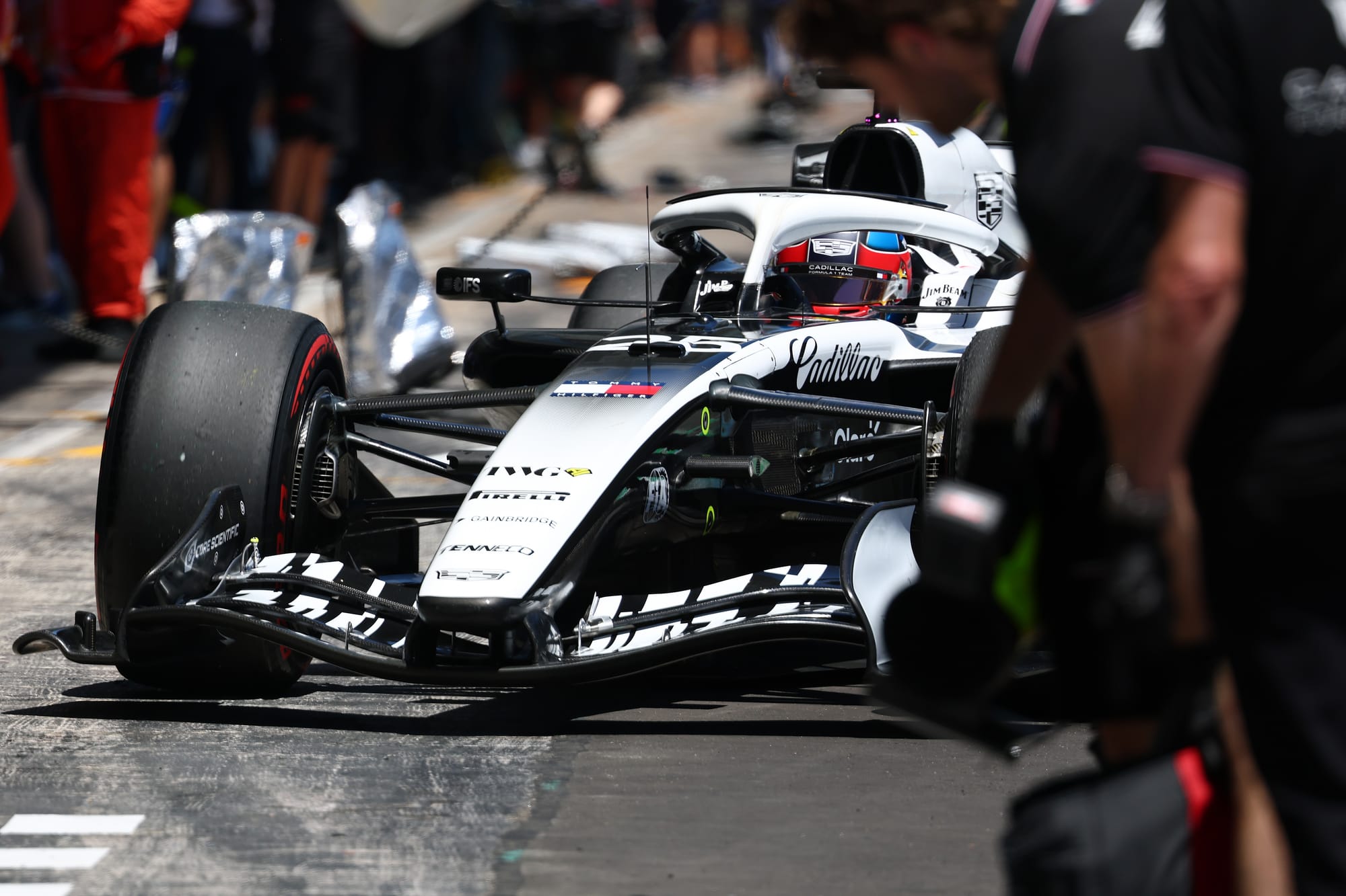 Barcelone, week-end charnière pour Colton Herta : premiers tours en F1 avec Cadillac et progrès en F2