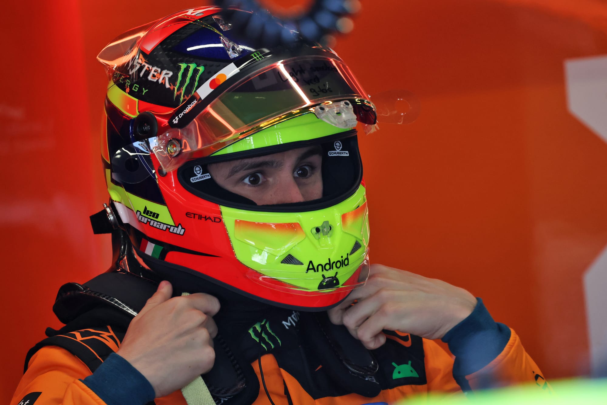 Haas offre un test privé en F1 à Leonardo Fornaroli, champion F2 et réserviste McLaren