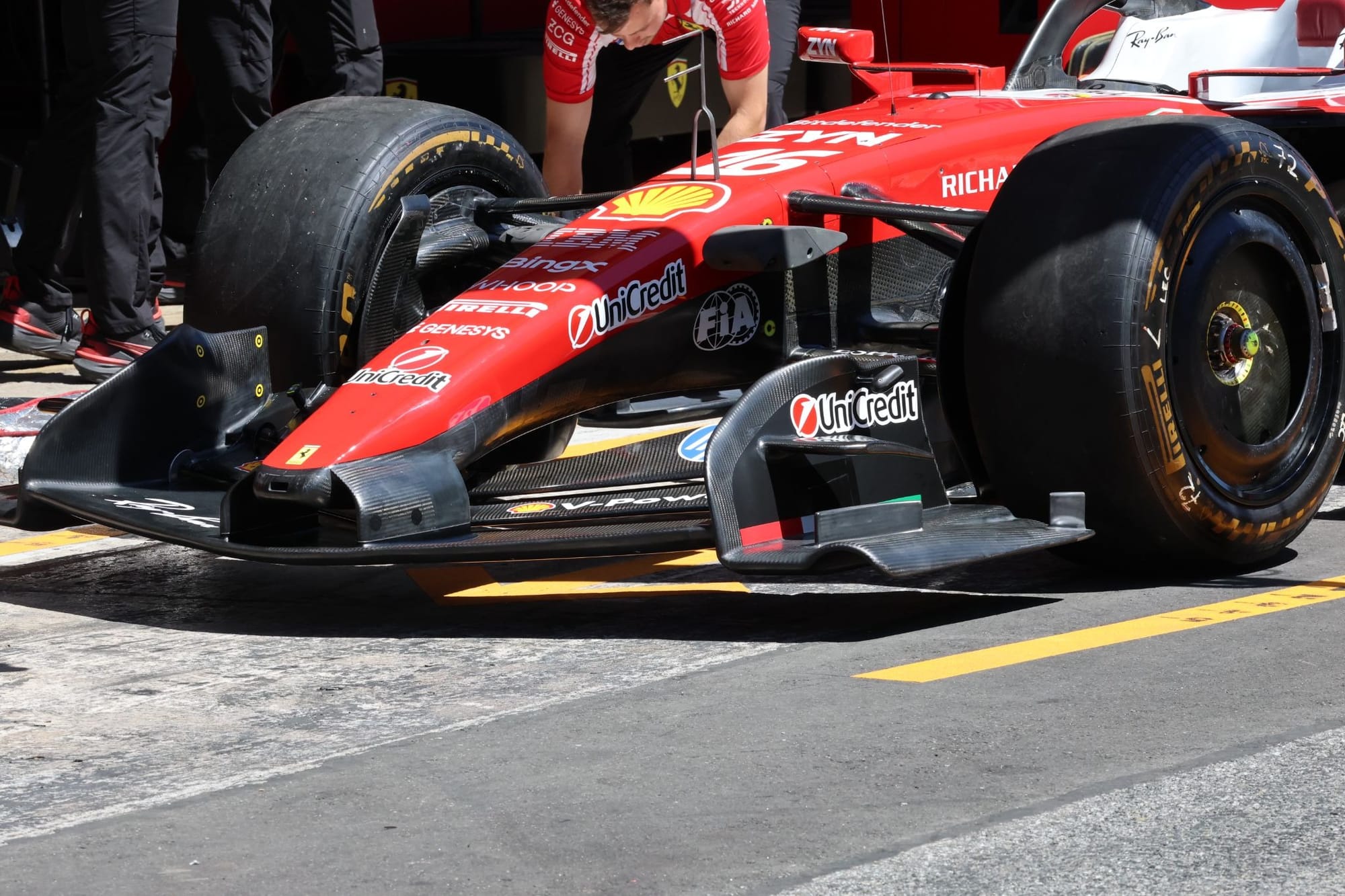 Vue détaillée de l’aileron avant Ferrari 2026 après évolution