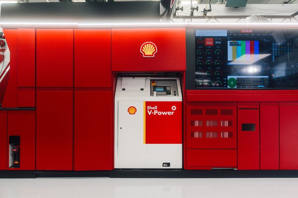 Le laboratoire mobile en Grand Prix pour analyser carburants et lubrifiants