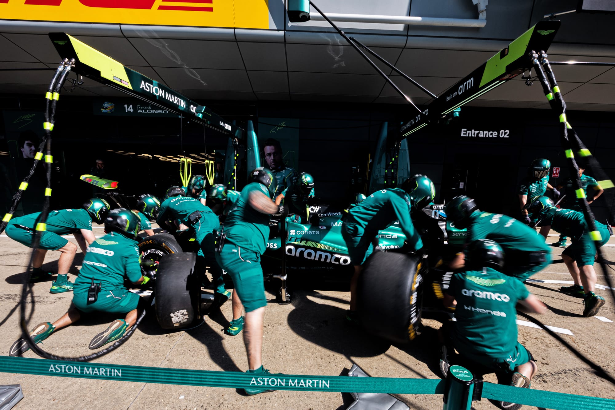 Neuf enseignements du jeudi à Silverstone : moteurs 2026, tensions en piste et coulisses des équipes